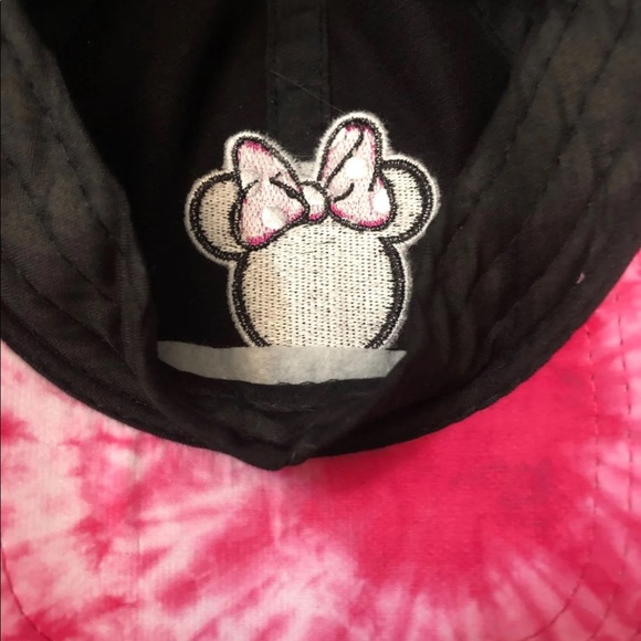 Minnie Mouse Hat - Picture 4 of 4